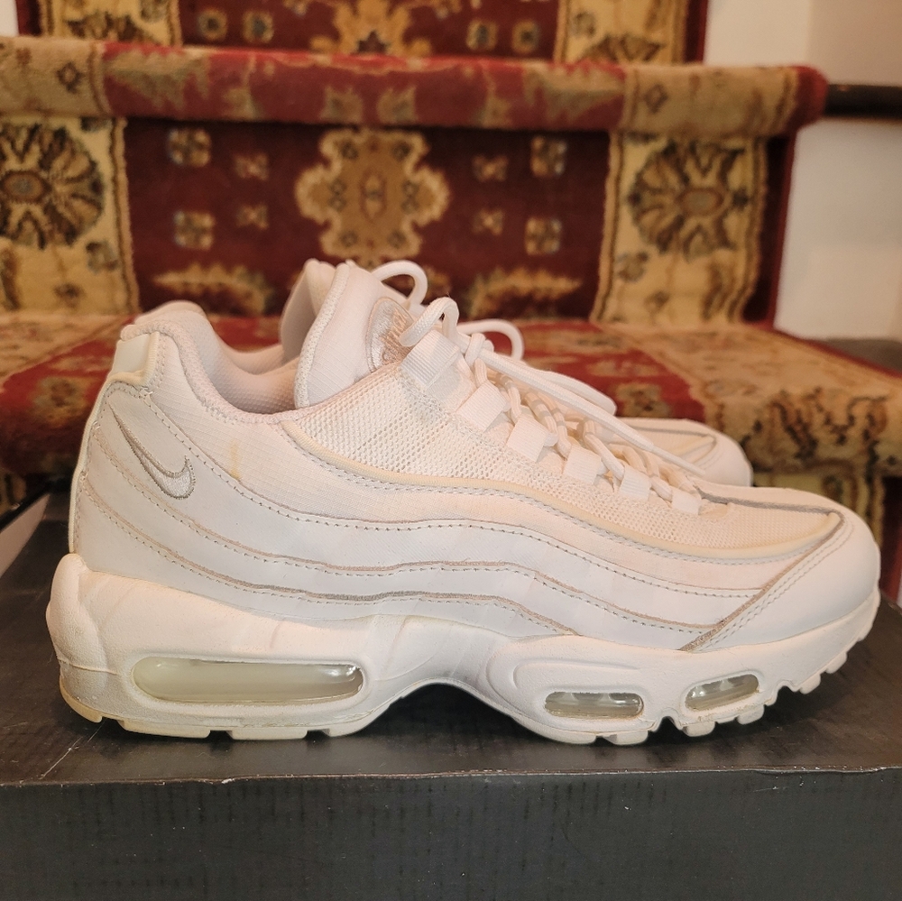Nike Air Max 95 Premium Triple White (Unisex) - Picture 3 of 10